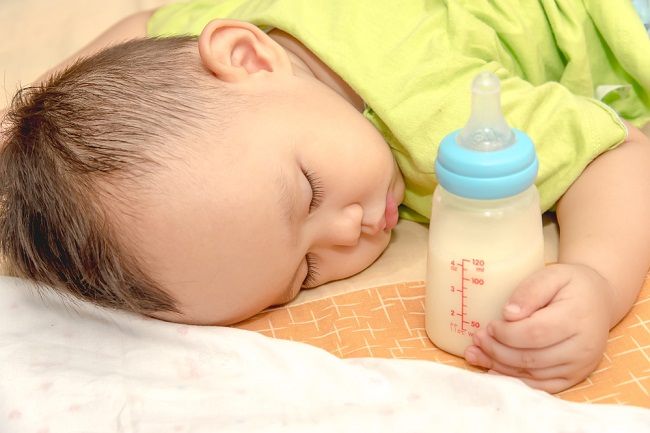 Gejala Anak Alergi Susu Sapi dan Cara Mengatasinya